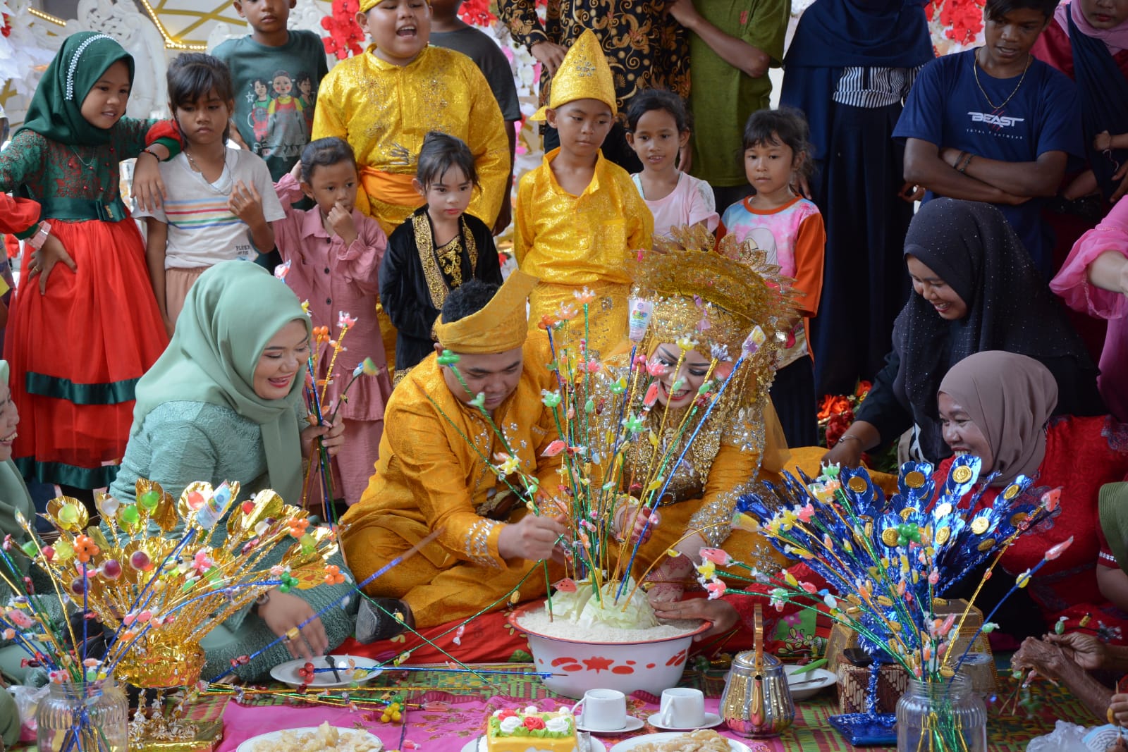 Makan Berulam: Pengalaman Unik dan Cara Seru Menikmati Hidangan Tradisional Ini