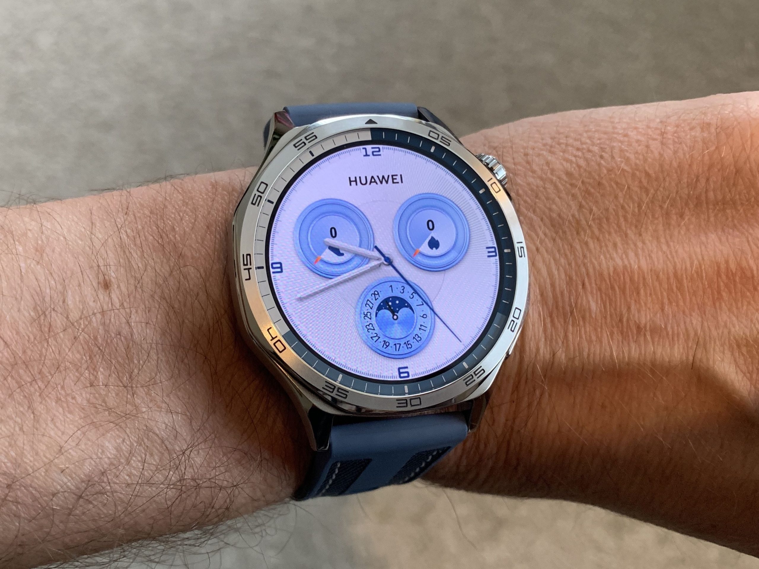 Huawei Watch GT 5: Smartwatch Canggih dengan Desain Mewah dan Baterai Super Awet