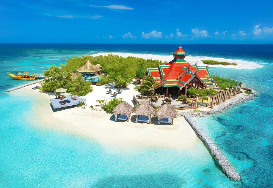 Tips Jitu Berkunjung ke Pulau Menjangan Biar Liburan Kamu Nggak Gagal Total