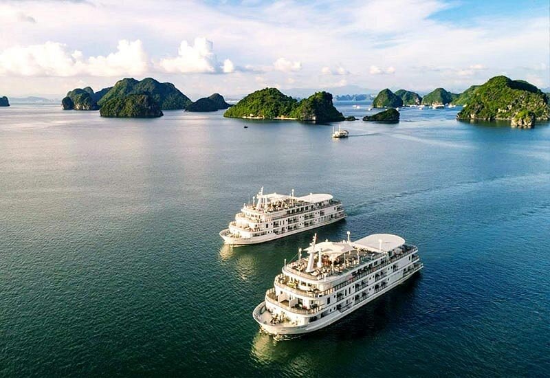 Halong Bay Tour Vietnam: Panduan Lengkap dan Pengalaman Pribadi
