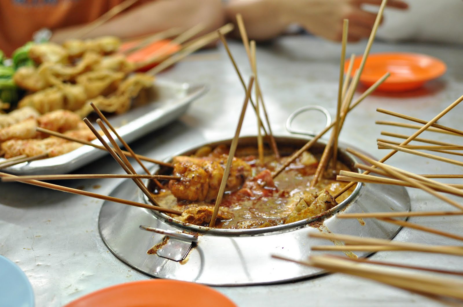 Satay Celup Melaka: Sensasi Sate Celup Khas Malaysia