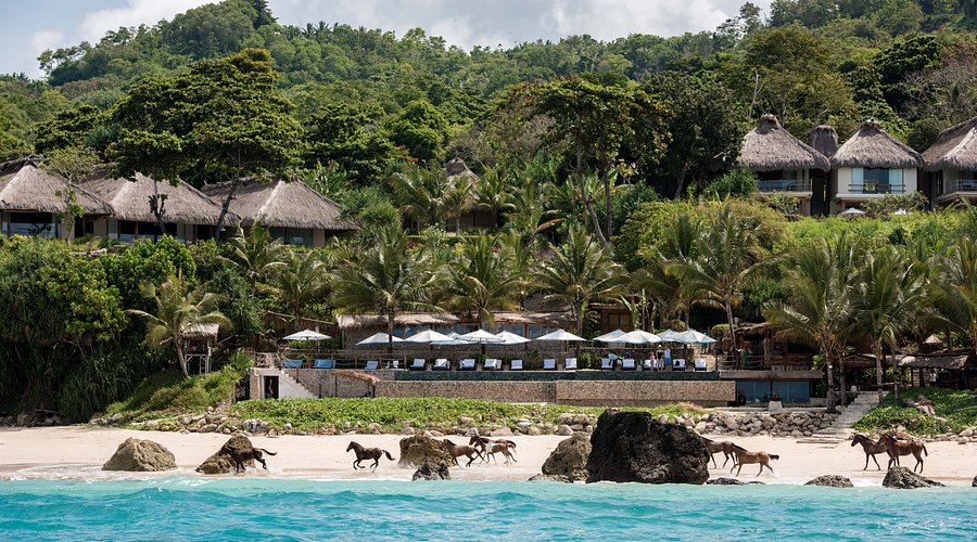 Sensasi Menginap di Tengah Alam Liar Sumba