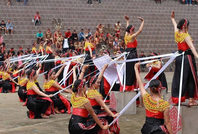 Wisata Budaya Dayak