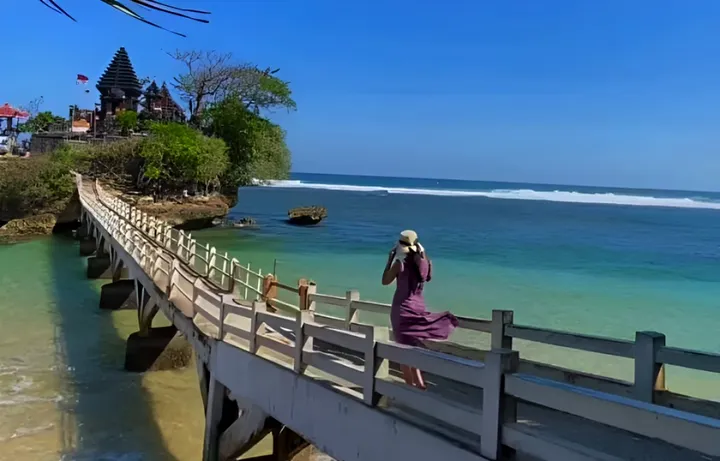 Pantai Balekambang